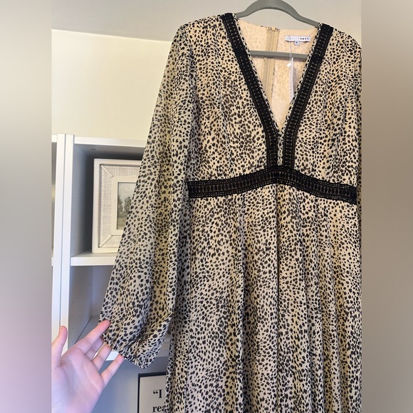 Baltic born dress bundle - Picture 8 of 11